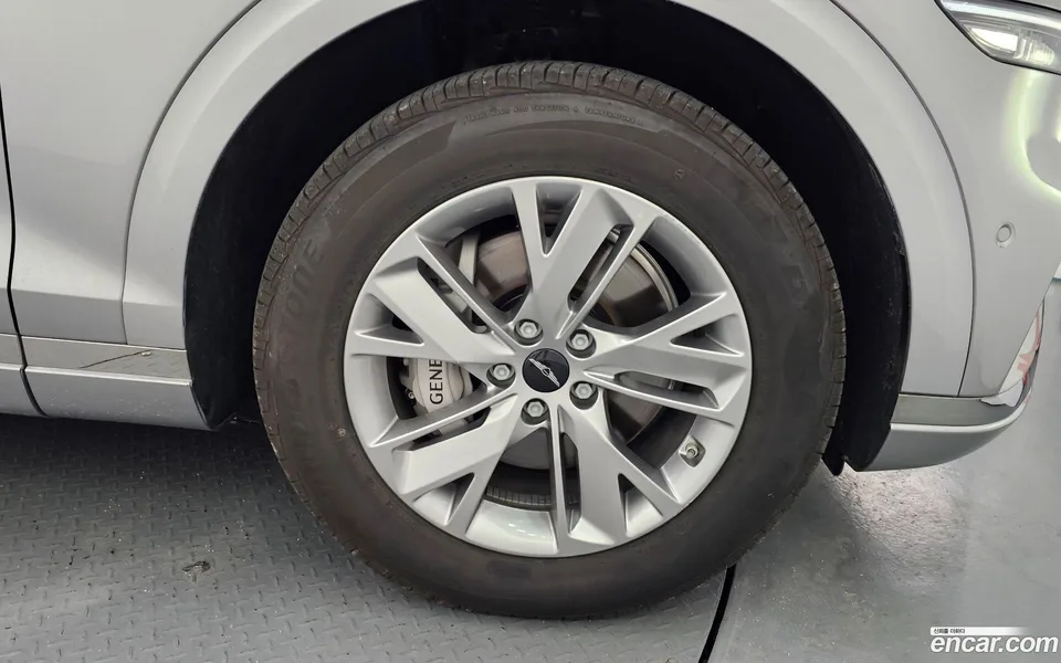 Genesis GV70 2.5T AWD 2024 — thumbnail 5