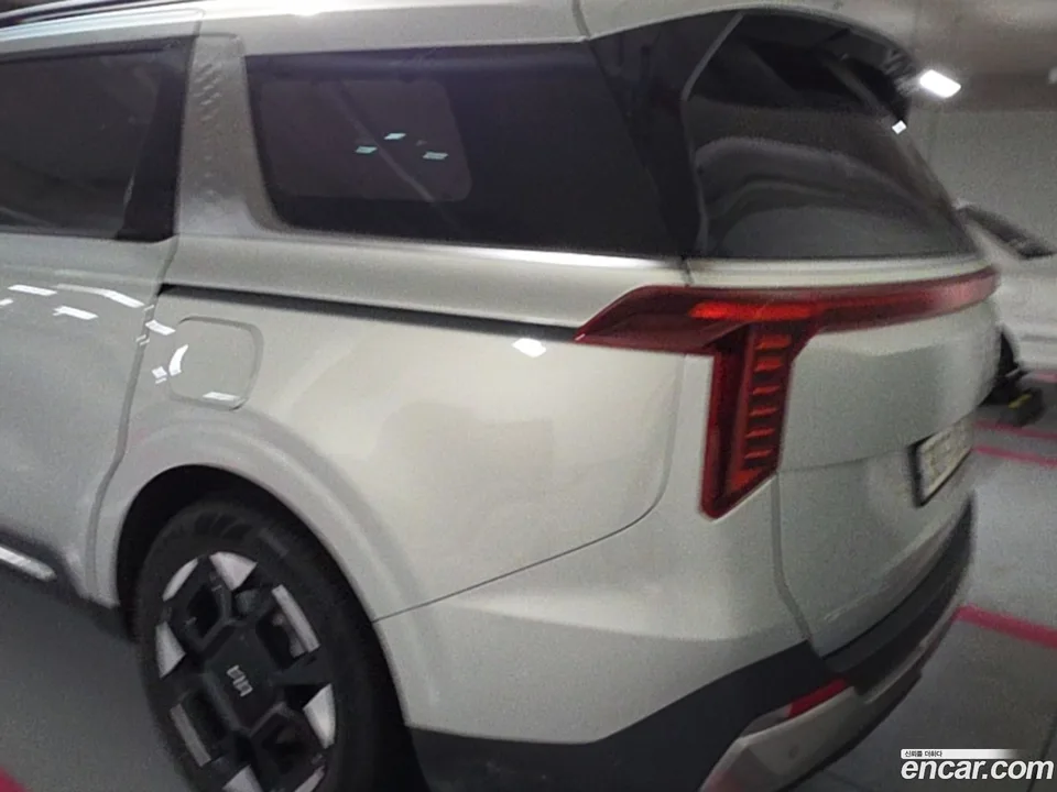 Kia Carnival HEV 9 2024 — thumbnail 3