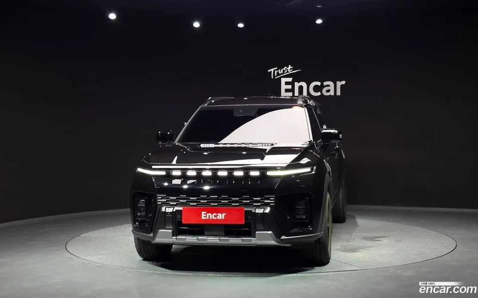 KG Mobility Musso EV AWD 2025 — thumbnail 3