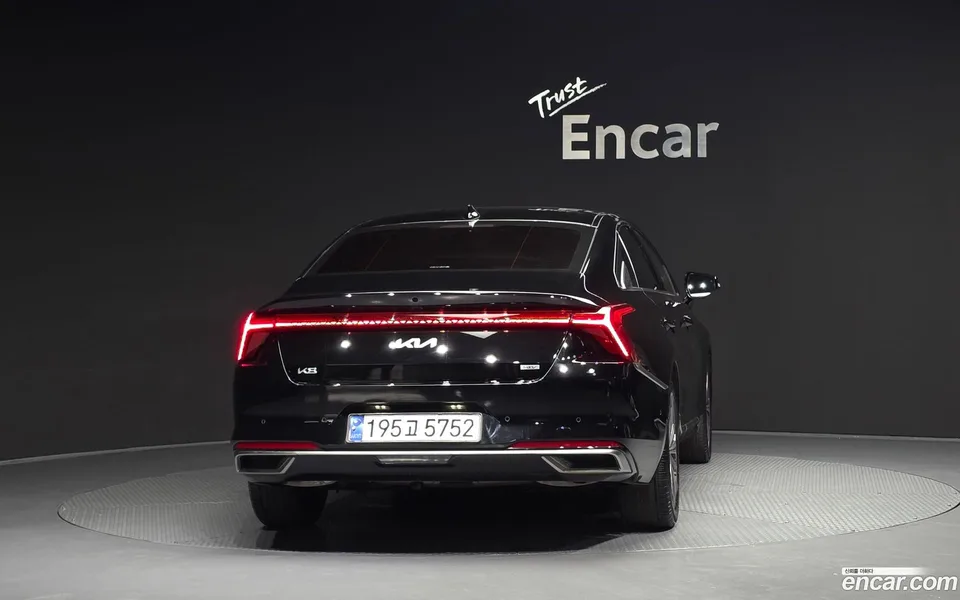 Kia K8 Hybrid 2023 — thumbnail 4