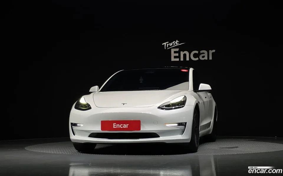 Tesla Model 3 AWD 2022 — thumbnail 3
