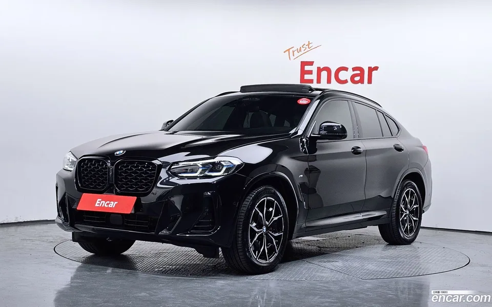 BMW X4 xDrive20i M 2024 — photo 1, buy with delivery to Moscow
