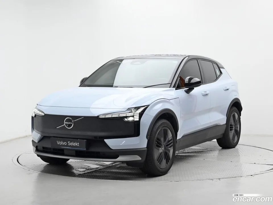 Volvo EX30 Cross Country 2025 — photo 1, buy with delivery to Moscow