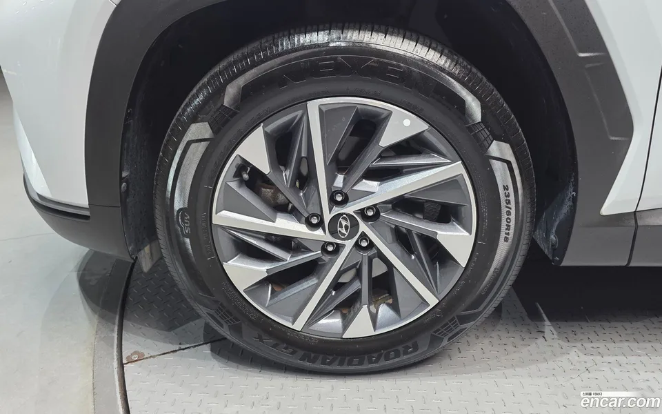 Hyundai Tucson 1.6 2WD 2022 — миниатюра 2