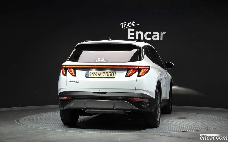 Hyundai Tucson Hybrid 2WD 2022 — thumbnail 4