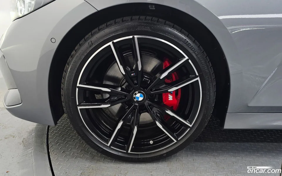 BMW 3 Series M340i 2025 — thumbnail 5