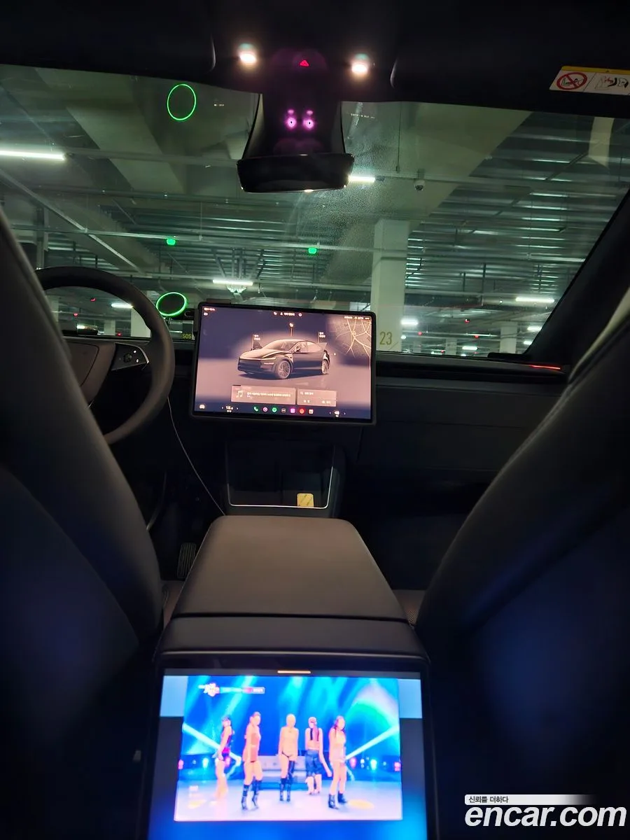 Tesla Model Y RWD 2026 — thumbnail 2