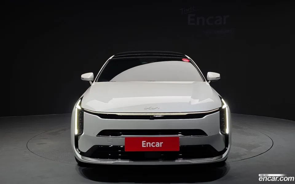 Kia K8 Hybrid 2025 — thumbnail 3