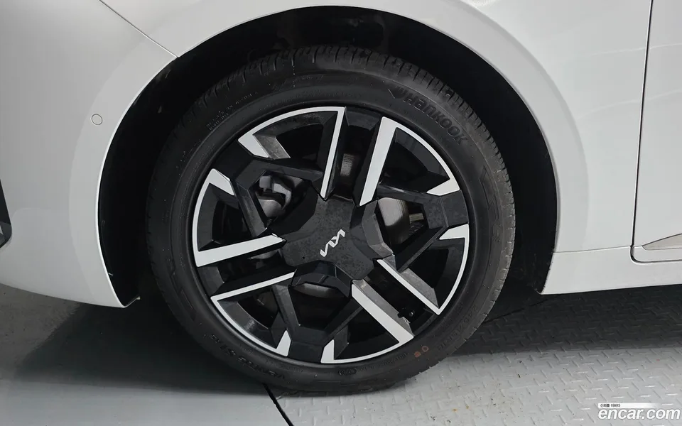Kia K8 Hybrid 2025 — thumbnail 5