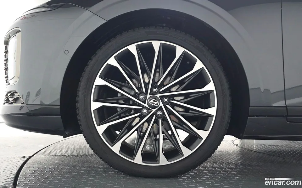 Hyundai Grandeur Hybrid 2025 — thumbnail 2