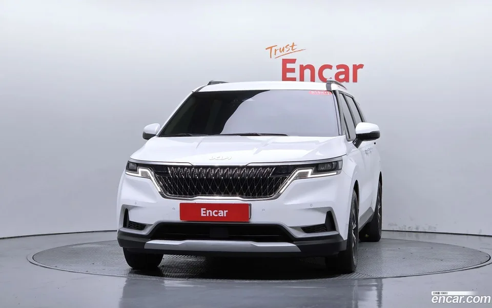 Kia Carnival 9 2022 — thumbnail 3