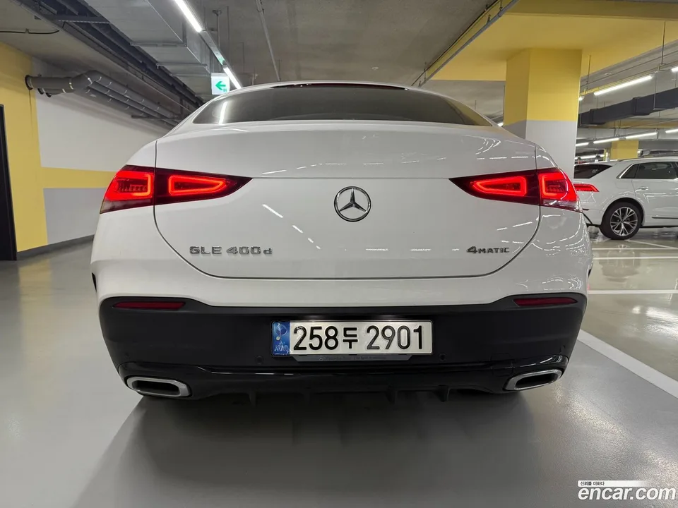 Mercedes-Benz GLE-Class GLE400d 4MATIC 2022 — thumbnail 4