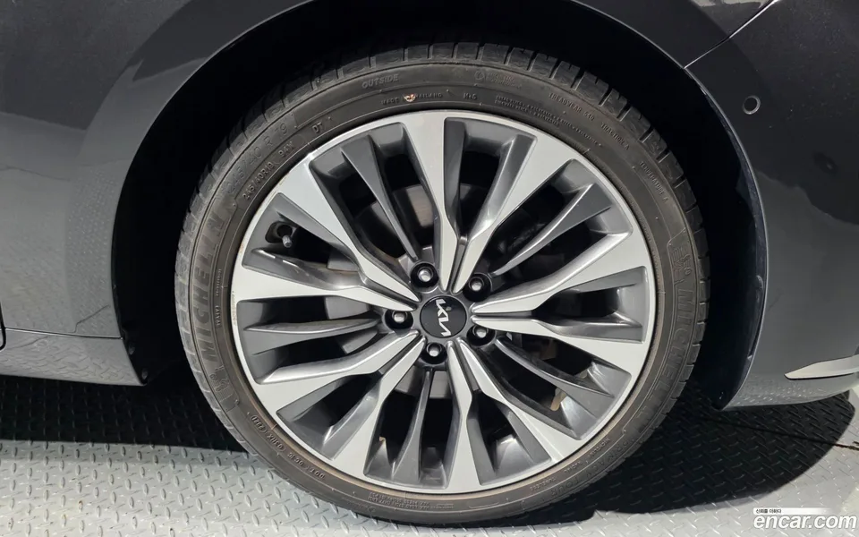 Kia K8 2.5 2WD 2022 — thumbnail 2