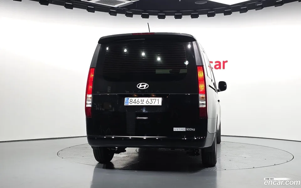 Hyundai Staria 3 2025 — thumbnail 4