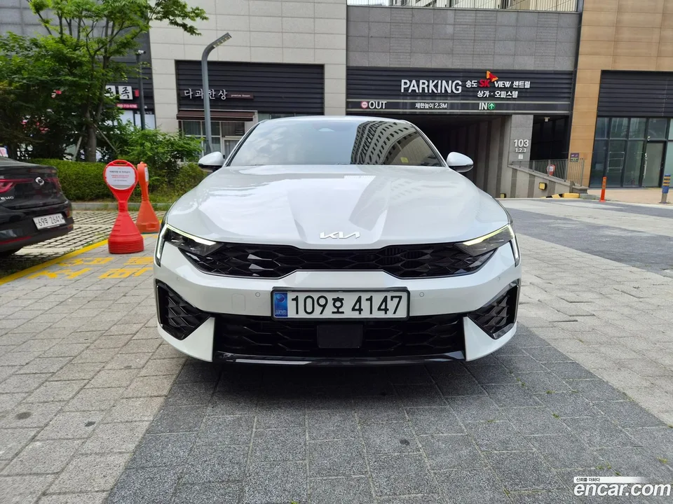 Kia K5 1.6 2025 — photo 1, buy with delivery to Moscow