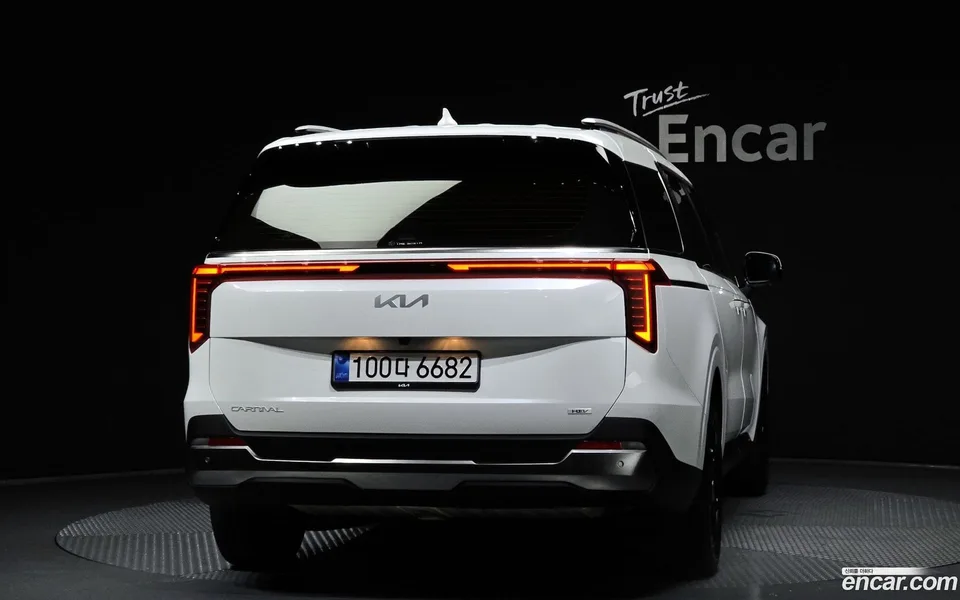 Kia Carnival HEV 7 2026 — thumbnail 4