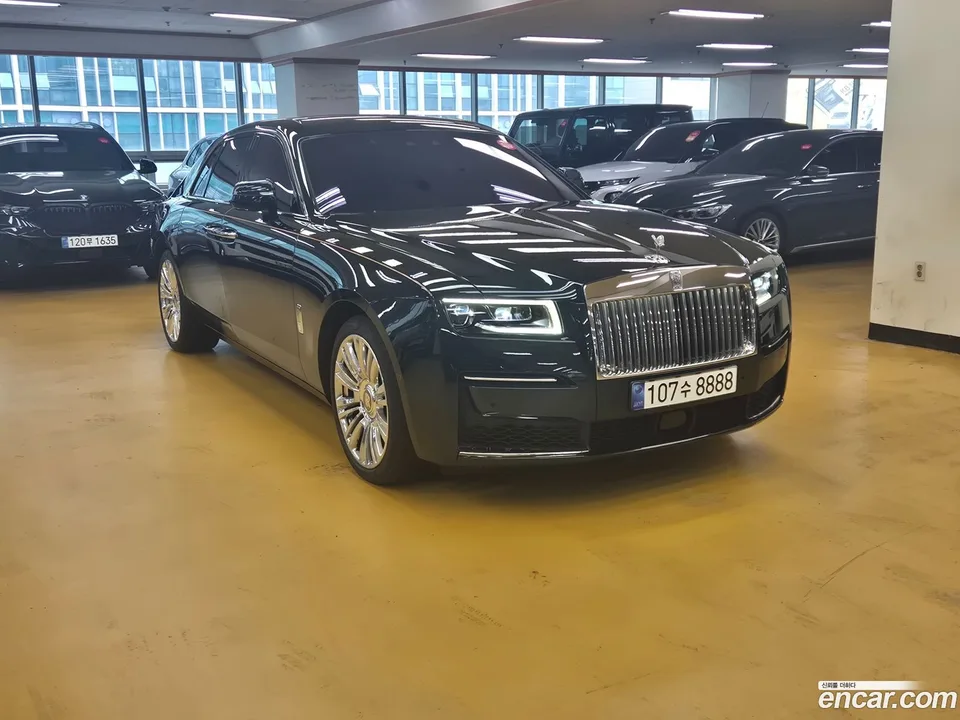 Rolls-Royce Ghost 6.7 V12 2022 — миниатюра 5