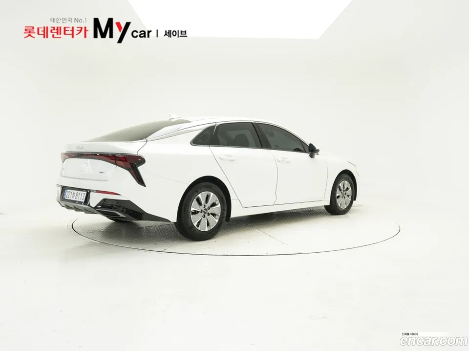 Kia K5 Hybrid 2024 — thumbnail 2