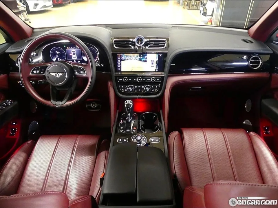 Bentley Bentayga 4.0 V8 2022 — thumbnail 4