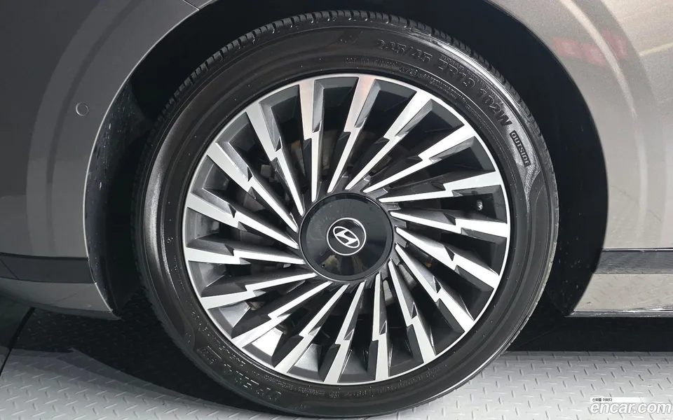 Hyundai Grandeur 3.5 2WD 2023 — thumbnail 5