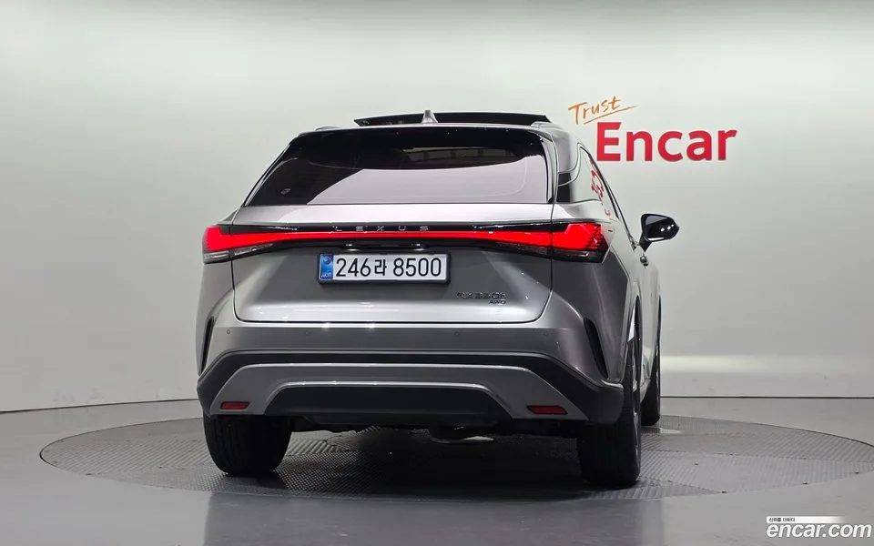 Lexus RX 350h 2025 — thumbnail 4
