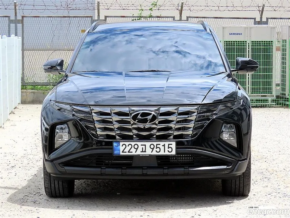 Hyundai Tucson Hybrid 2WD 2023 — photo 1, buy with delivery to Moscow
