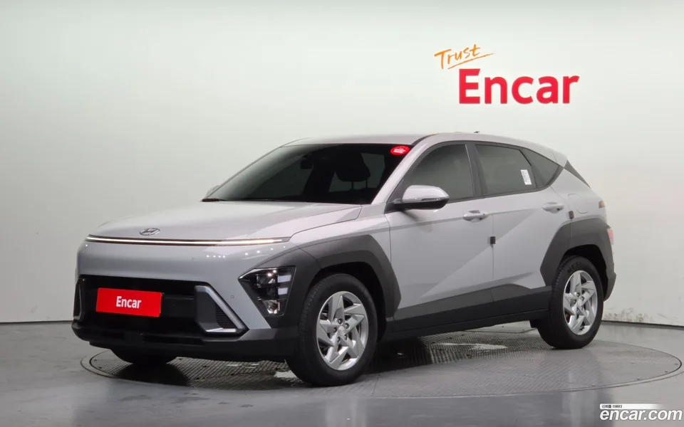 Hyundai Kona 2.0 2WD 2023 — фото 1, купить с доставкой в Москву
