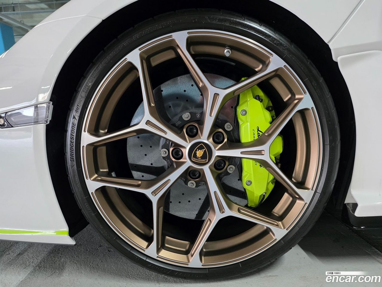 Lamborghini Revuelto 2025 — 2