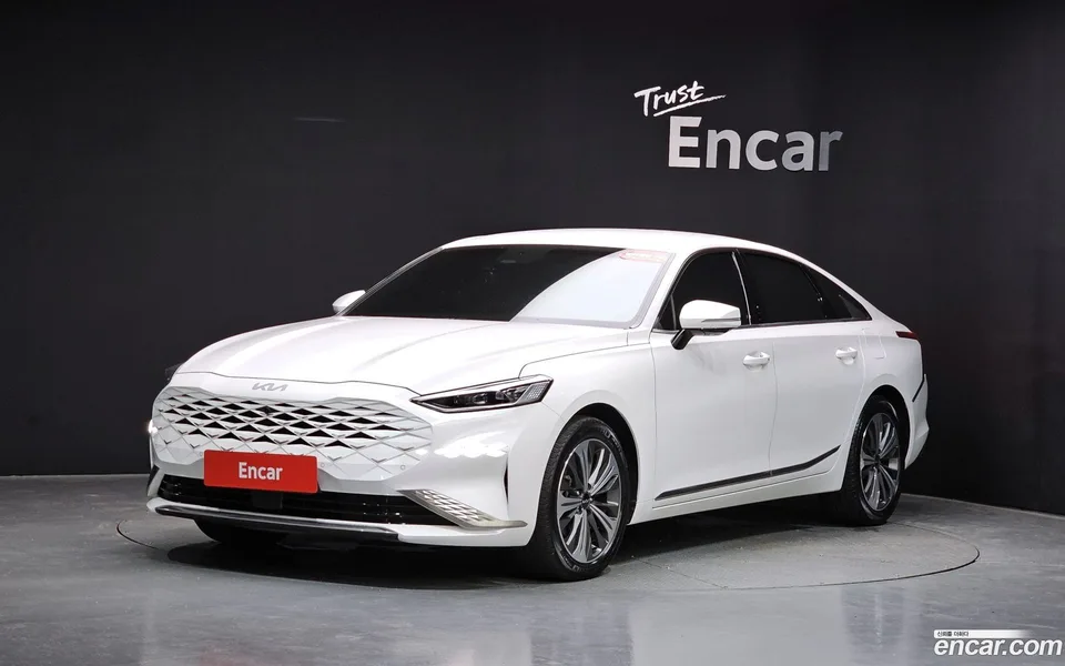 Kia K8 Hybrid 2022 — photo 1, buy with delivery to Moscow