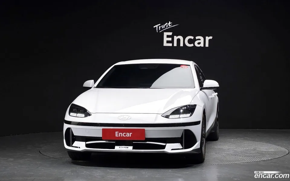 Hyundai Ioniq 6 2023 — thumbnail 3