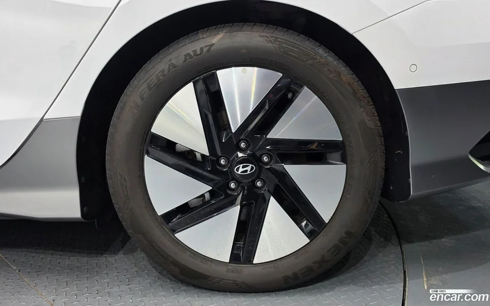 Hyundai Ioniq 6 2023 — thumbnail 5