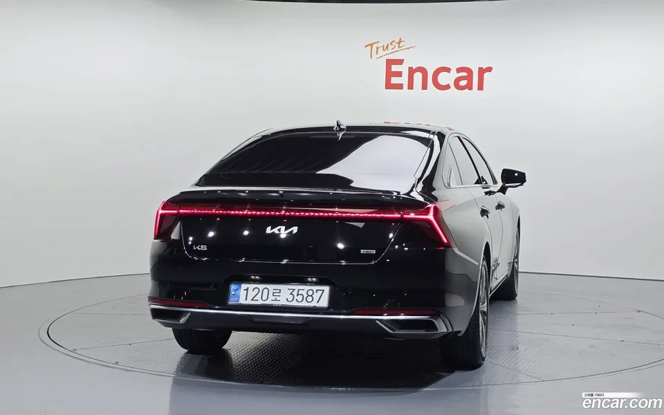 Kia K8 Hybrid 2023 — thumbnail 4