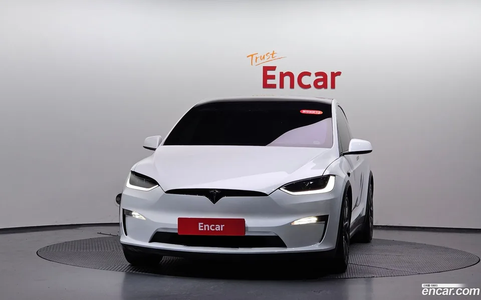 Tesla Model X AWD 2023 — thumbnail 3