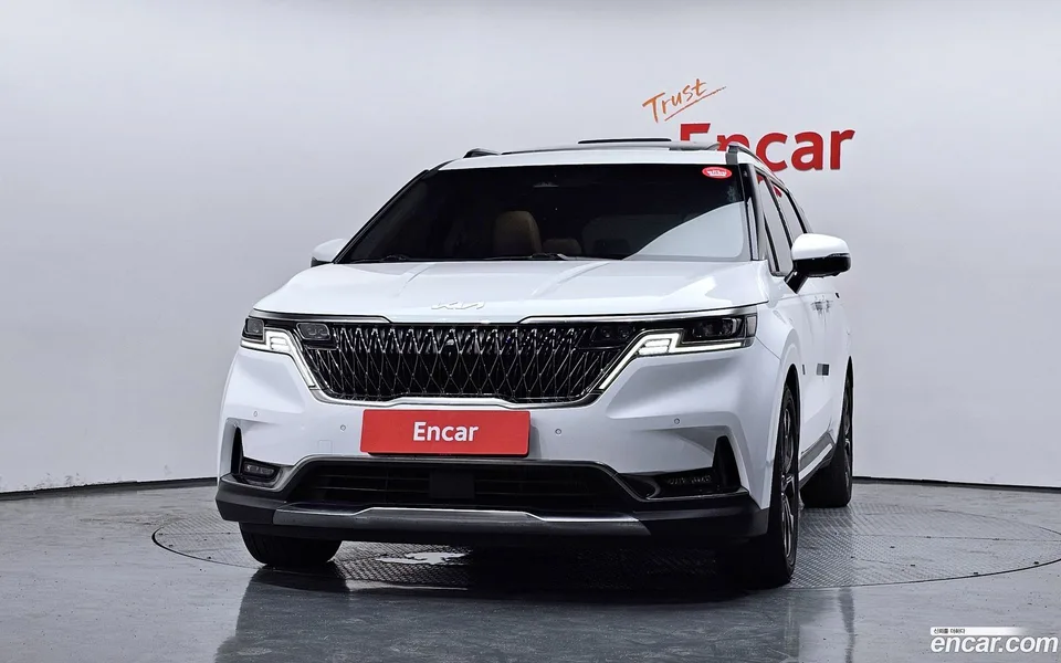 Kia Carnival 9 2022 — thumbnail 3