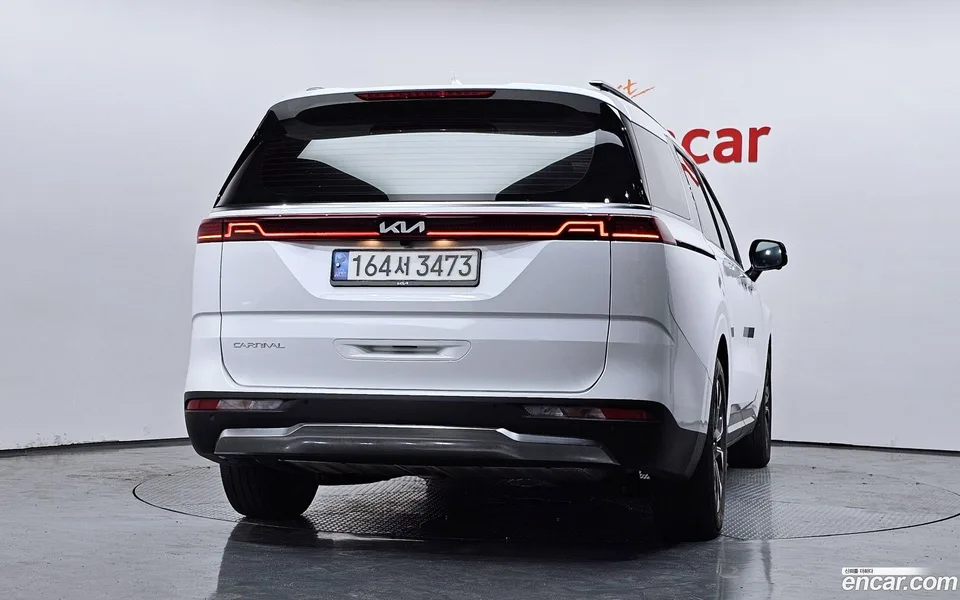 Kia Carnival 9 2022 — thumbnail 4