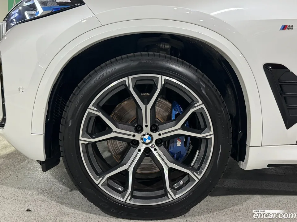 BMW X5 xDrive 40i M 2025 — thumbnail 5