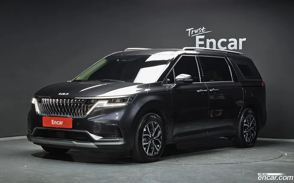 Kia Carnival 9 2022 — фото 1, купить с доставкой в Москву