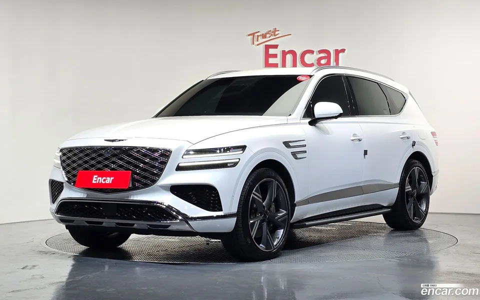 Genesis GV80 2.5T AWD 2024 — photo 1, buy with delivery to Moscow