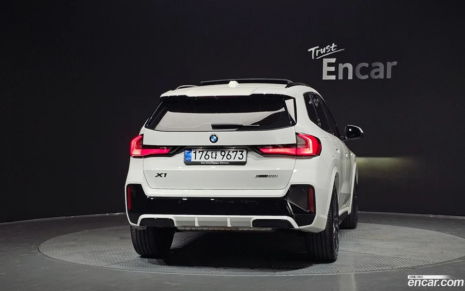 BMW X1 xDrive 20i M 2025 — миниатюра 4