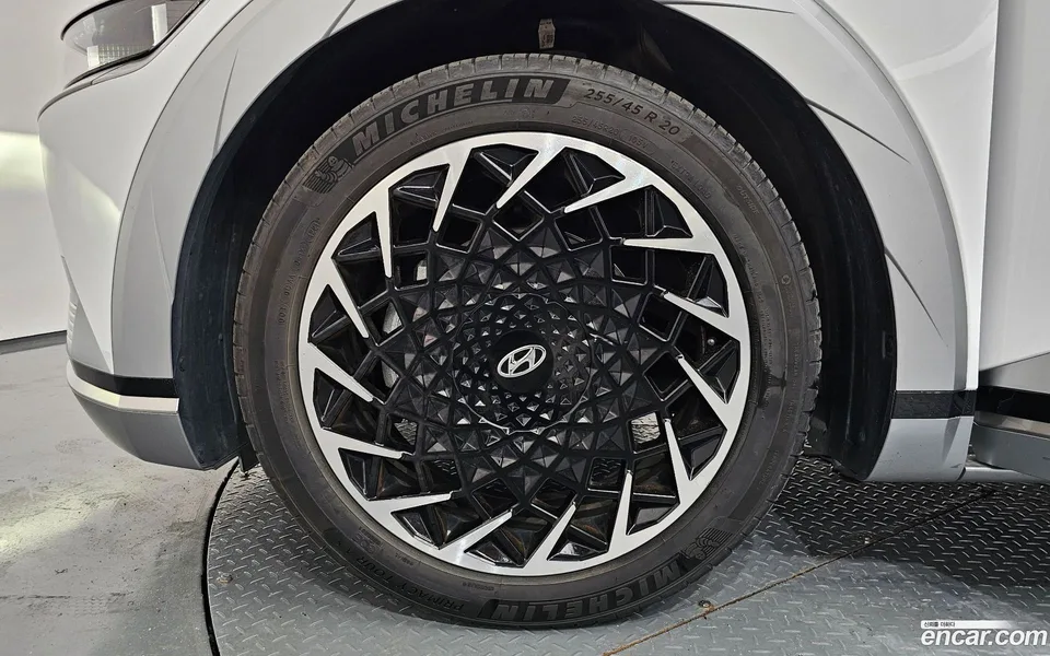 Hyundai Ioniq 5 2022 — thumbnail 5