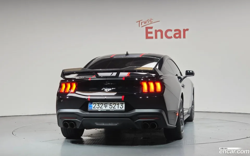 Ford Mustang 2.3 2025 — thumbnail 4