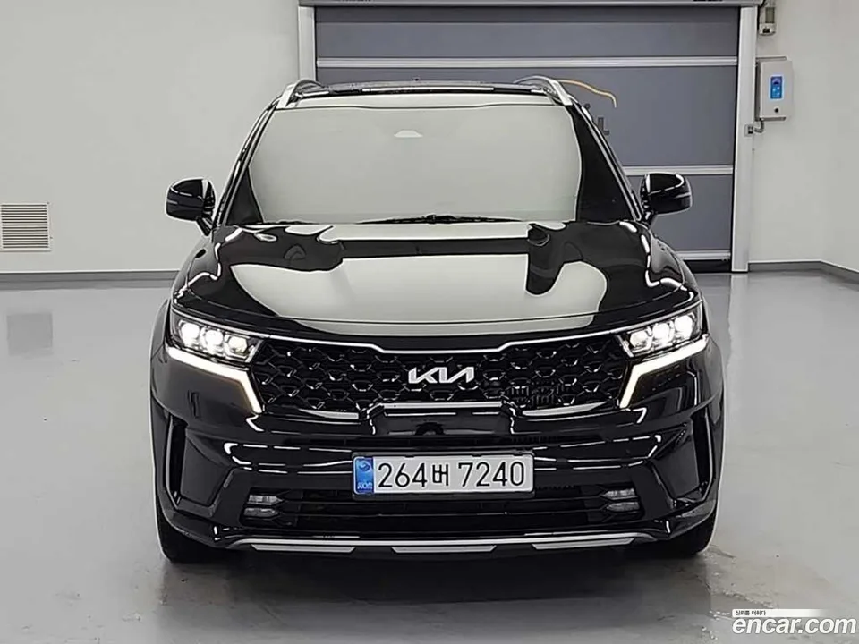 Kia Sorento HEV 1.6 2WD 2022 — photo 1, buy with delivery to Moscow