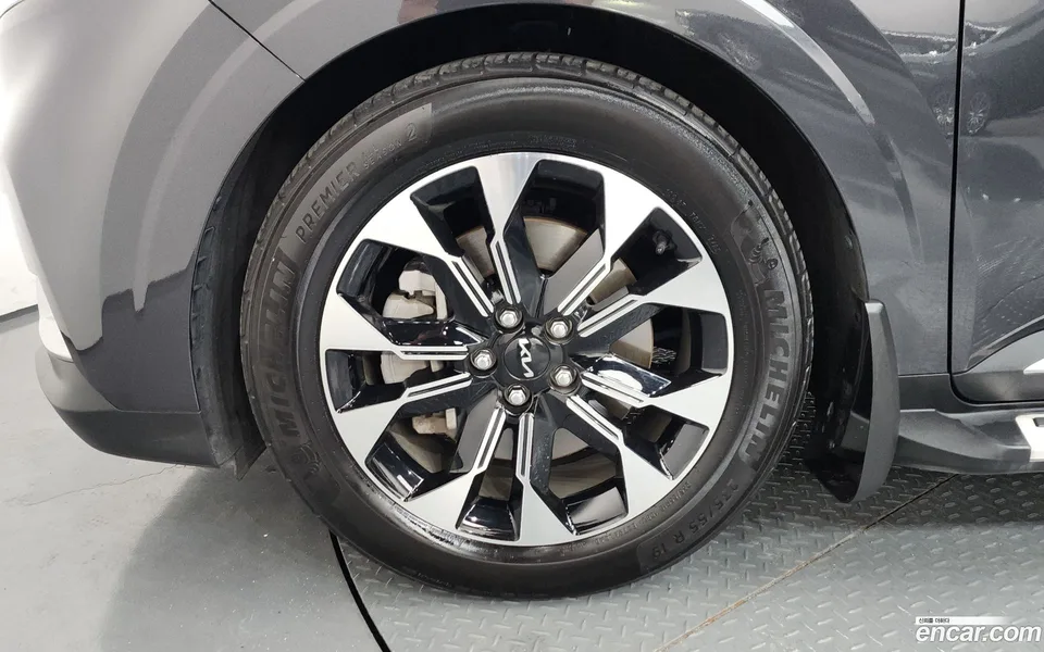Kia Carnival 9 2022 — thumbnail 5