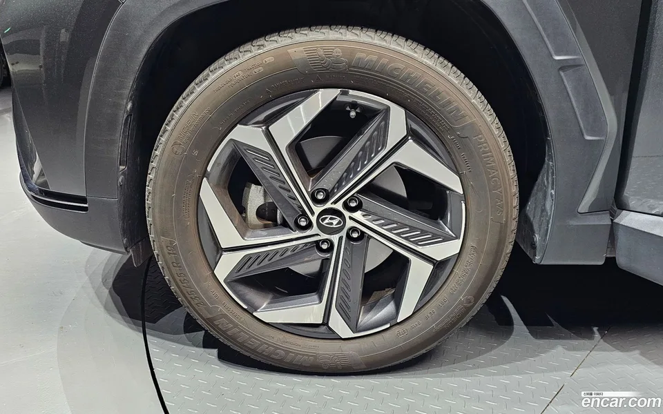 Hyundai Tucson 1.6 2WD 2023 — thumbnail 2