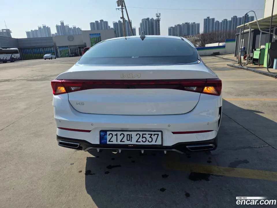 Kia K5 1.6 2023 — thumbnail 4