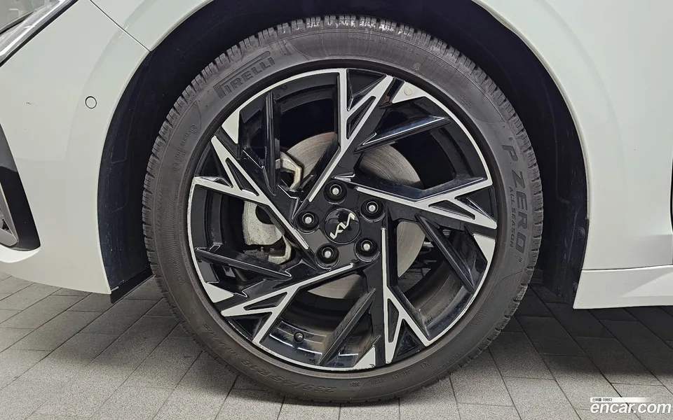 Kia K5 2.0 2025 — thumbnail 2
