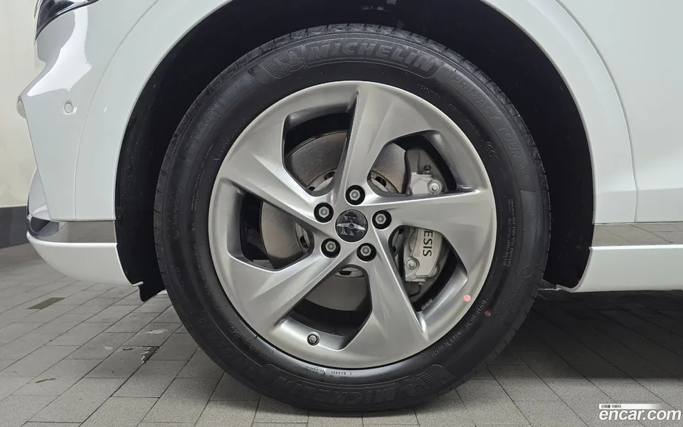Genesis GV70 2.5T AWD 2025 — thumbnail 2
