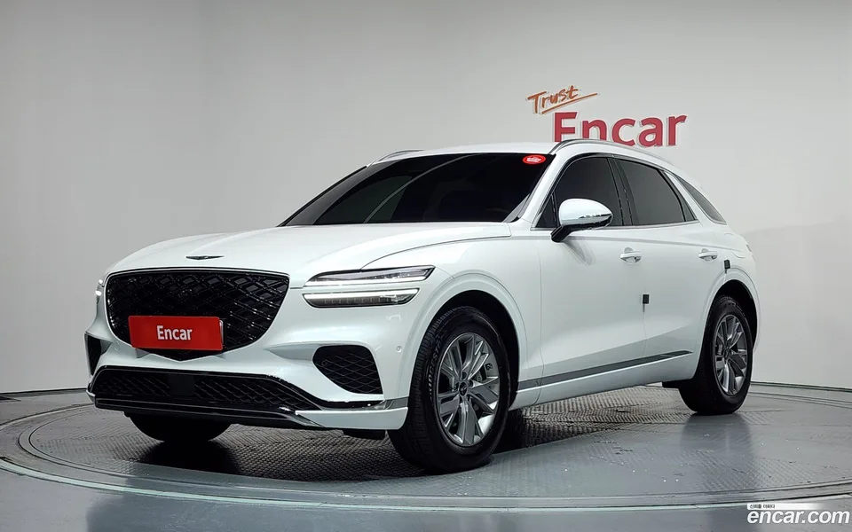 Genesis GV70 2.5T 2WD 2024 — photo 1, buy with delivery to Moscow