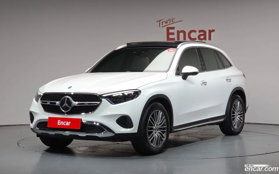 Mercedes-Benz GLC-Class GLC300 4MATIC 2025 — photo 1, buy with delivery to Moscow