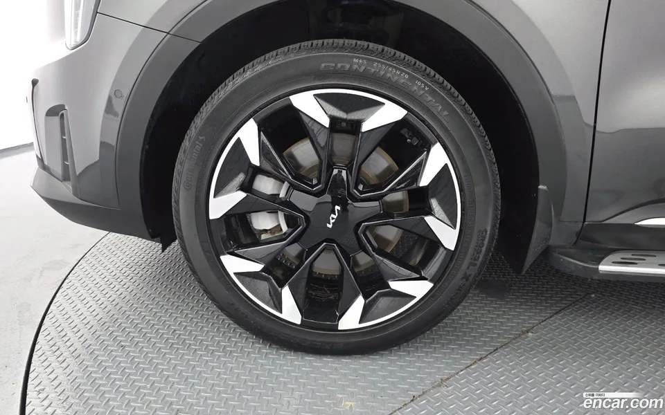 Kia Sorento 2.5T 2WD 2024 — thumbnail 2